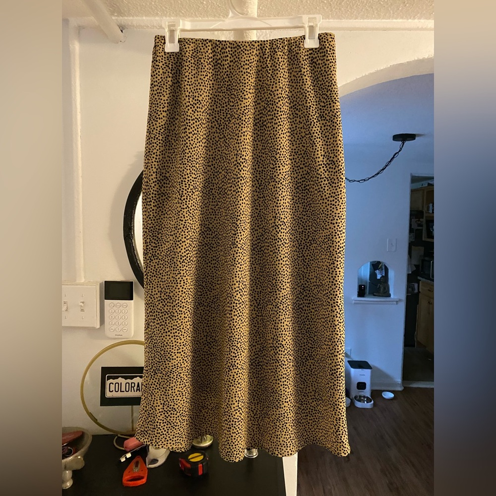 Midi cheetah print skirt 🌟